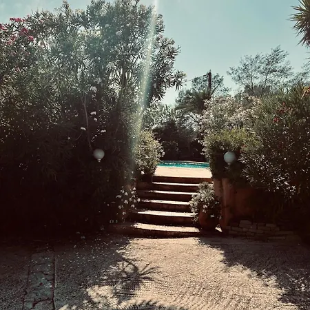 Entre Vigne Et La Londe-les-Maures